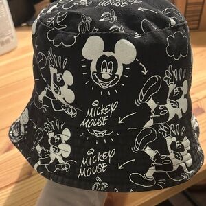 Kids Disney Mickey Mouse Black and White Bucket Hat